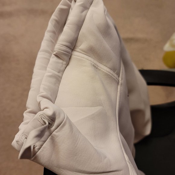 Lululemon Pullover - Picture 4 of 8